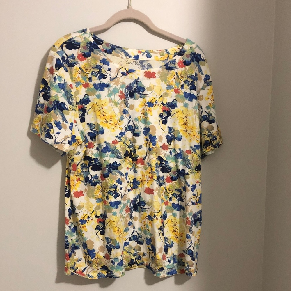 Coral Bay White Floral Short Sleeve Tee with Yellow & Blue Blooms